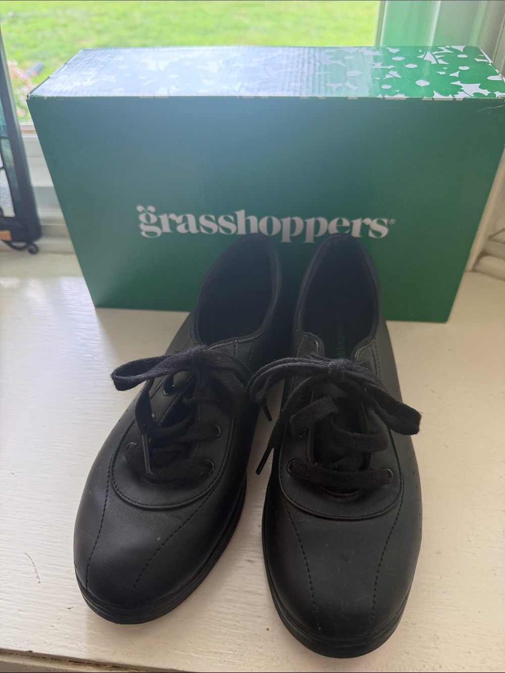 Grasshoppers Woman’s Black Lace-Up Oxford Shoes